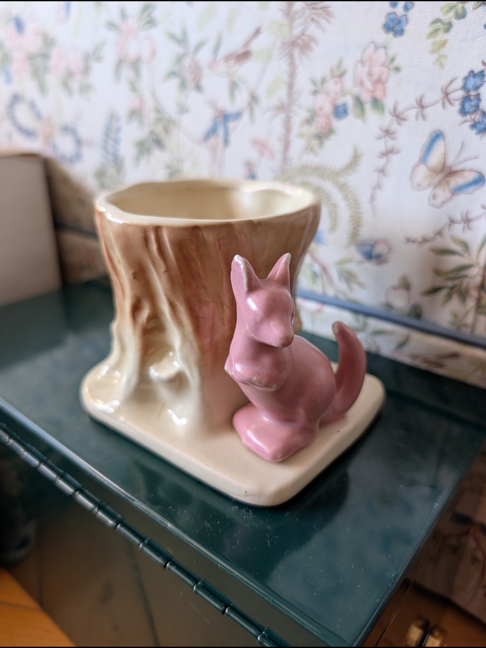 Vtg Kangaroo Stump Planter